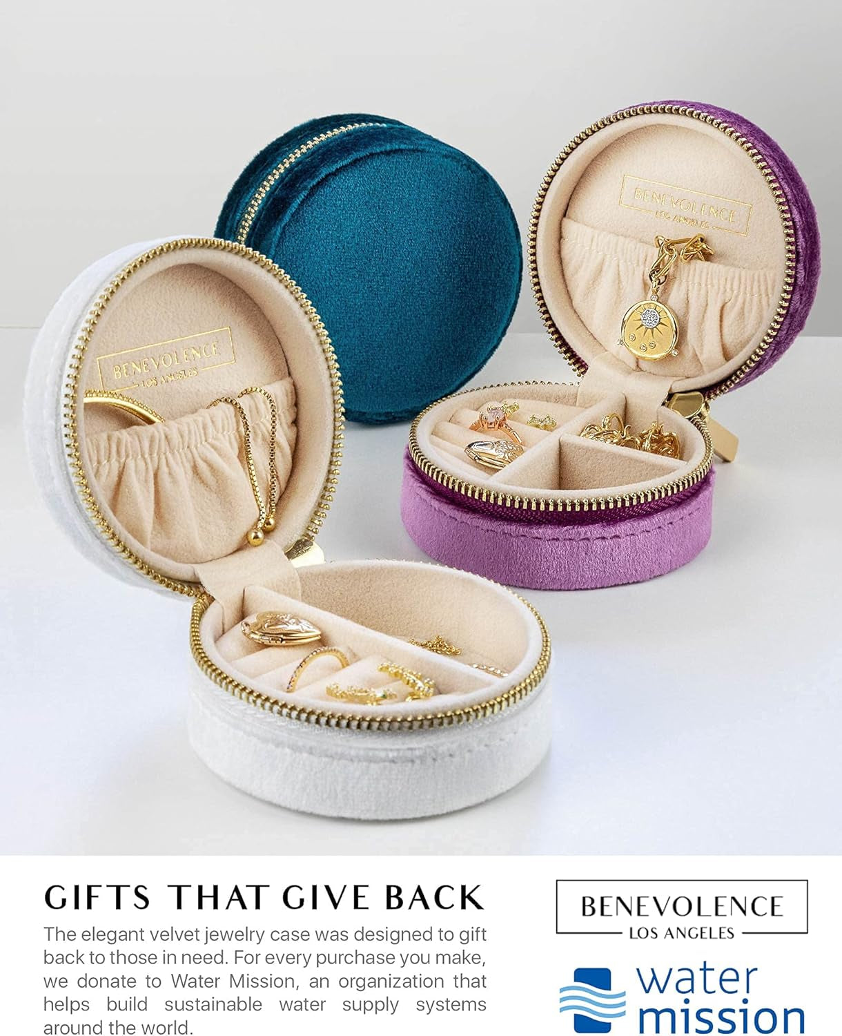 Velvet Travel Jewelry Box for Women – Compact round Zipper Case for Rings, Earrings & Necklaces – Small Portable Organizer & Giftable Storage – Pearl White